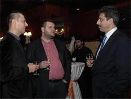 http://www.robzor.com/rhouse/the(BG)ineffectualintellectual123_files/image082.webp